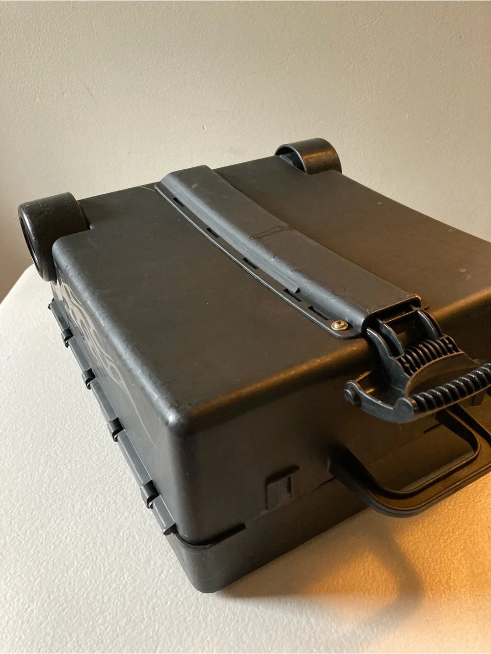 Hot Wheels Racing Team Carry Case Holds 100 Cars, Rolling Handle, Black